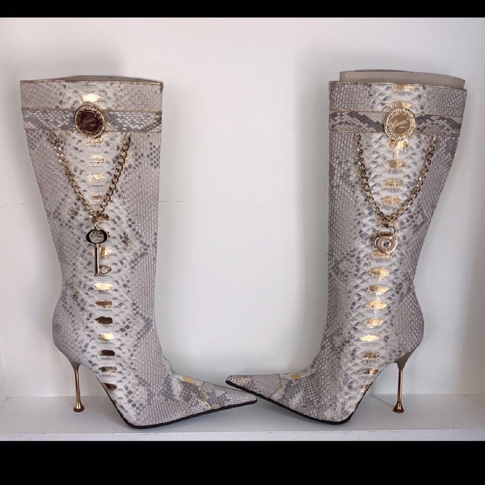 Hamlet couture snake gold flake heeled boots NWT